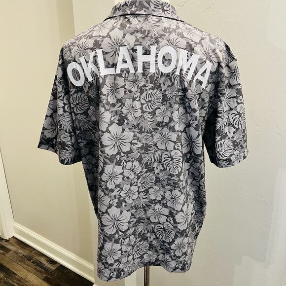 Oklahoma Sooners Gray Hawaiian Shirt Men’s Size XXL (A0130) - Picture 4 of 5